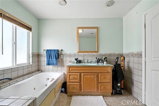 Detail Gallery Image 59 of 68 For 546 E 219th St, Carson,  CA 90745 - – Beds | – Baths