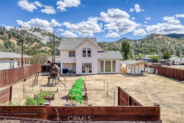 Detail Gallery Image 50 of 56 For 2920 Meadow Creek Rd, Clearlake Oaks,  CA 95423 - 3 Beds | 2/1 Baths