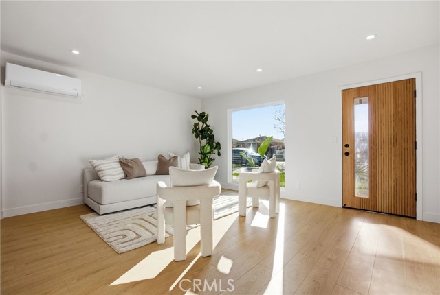 Detail Gallery Image 4 of 20 For 14806 Firmona, Lawndale,  CA 90260 - 3 Beds | 2 Baths