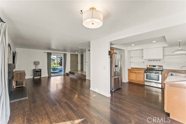 Detail Gallery Image 5 of 27 For 17641 Los Jardines, Fountain Valley,  CA 92708 - 3 Beds | 1/1 Baths