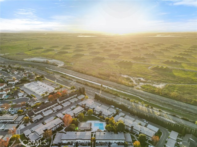 Detail Gallery Image 4 of 39 For 5006 Hampton Ct, Westminster,  CA 92683 - 2 Beds | 1/1 Baths