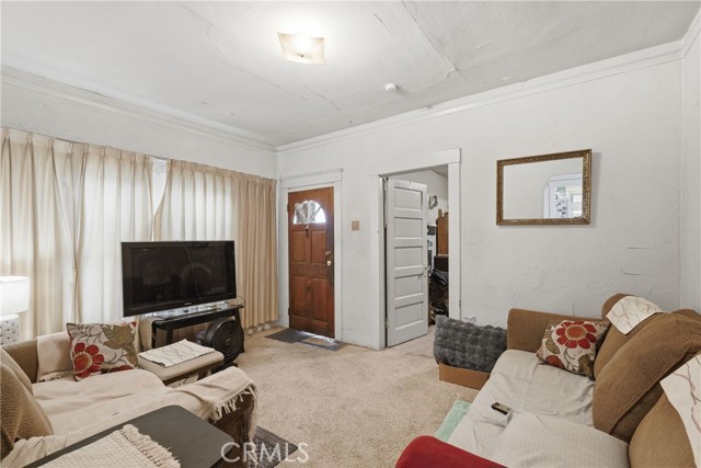 Detail Gallery Image 10 of 18 For 3878 E 1st, Los Angeles,  CA 90063 - 2 Beds | 1 Baths