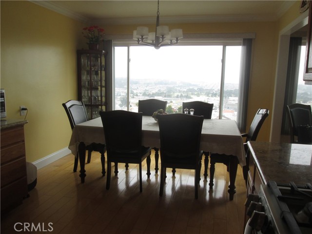 Detail Gallery Image 8 of 32 For 178 Wyandotte Ave, Daly City,  CA 94014 - 3 Beds | 1 Baths