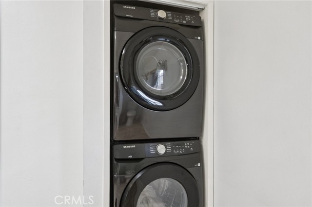 8040 Troost Avenue, North Hollywood CA: https://media.crmls.org/medias/5ee3a841-d960-4772-a5ef-224881bda27b.jpg
