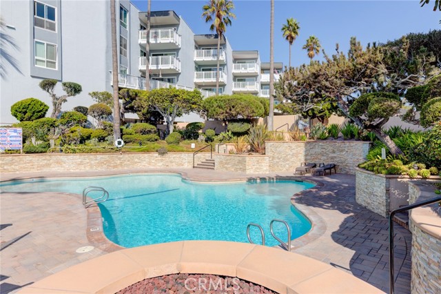 640 The Village, Redondo Beach, California 90277, 1 Bedroom Bedrooms, ,1 BathroomBathrooms,Residential,Sold,The Village,SB23029305