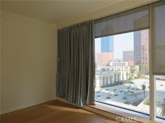 Detail Gallery Image 4 of 14 For 889 Francisco St #1609,  Los Angeles,  CA 90017 - 1 Beds | 2 Baths