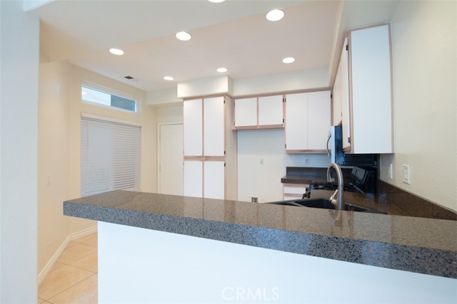 Detail Gallery Image 7 of 32 For 28411 Boulder, Lake Forest,  CA 92679 - 3 Beds | 3 Baths