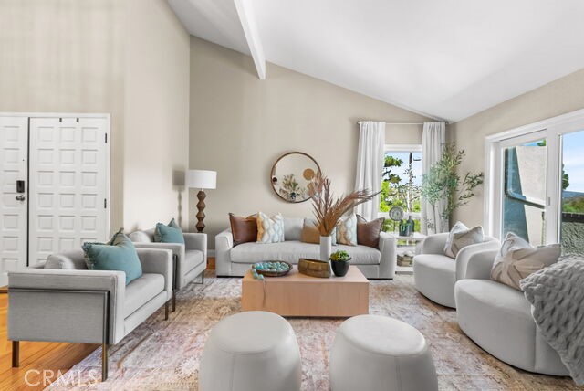 Detail Gallery Image 9 of 38 For 12782 Periwinkle, North Tustin,  CA 92705 - 5 Beds | 3/1 Baths