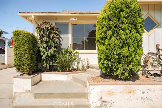 19205 Entradero Avenue, Torrance CA: https://media.crmls.org/medias/5ee6814b-ec6d-4ccd-a34a-c3c13d596a25.jpg