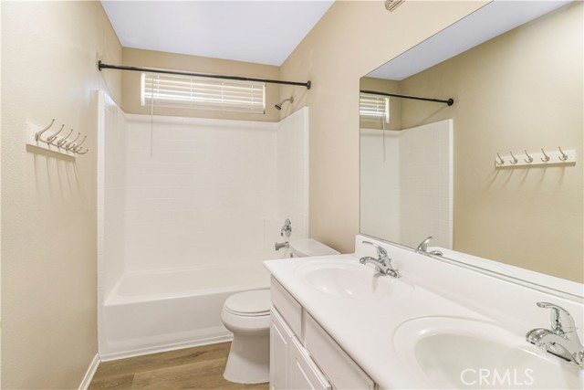 Image 18 of 34 For 33558 Iris Lane