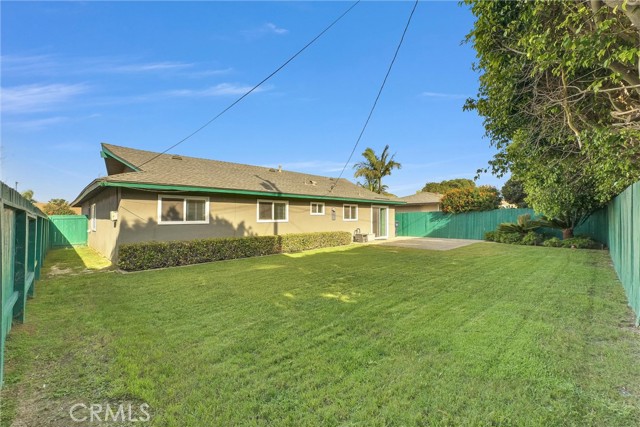 Detail Gallery Image 28 of 35 For 16572 Patricia Ln, Huntington Beach,  CA 92647 - 4 Beds | 2 Baths