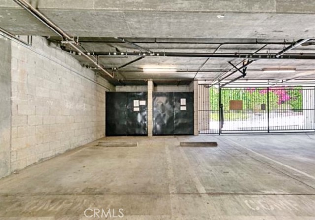 Detail Gallery Image 36 of 36 For 5027 Colfax Ave #1,  Valley Village,  CA 91601 - 3 Beds | 3 Baths