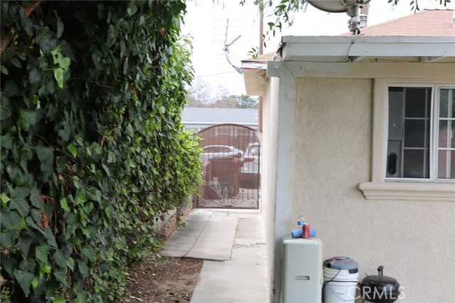 3641 W Oak Avenue, Fullerton CA: https://media.crmls.org/medias/5ee87c94-a04f-4cc2-a72b-fd91145aee5d.jpg