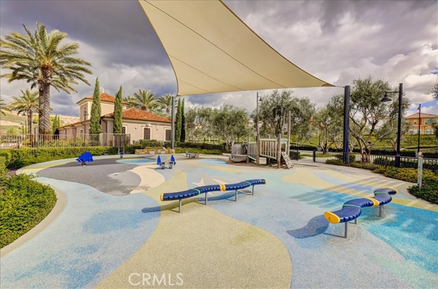 185 Plum Lily, Irvine CA: https://media.crmls.org/medias/5ee925cf-42cf-4c7b-9de3-5d8138fd8cf1.jpg