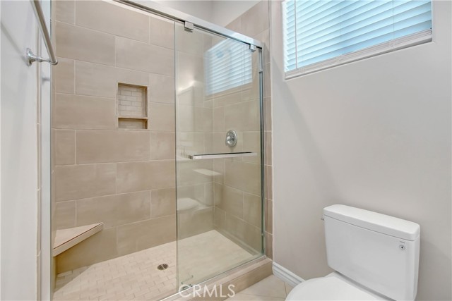 Detail Gallery Image 51 of 57 For 17557 Burbank Bld, Encino,  CA 91316 - 3 Beds | 2 Baths