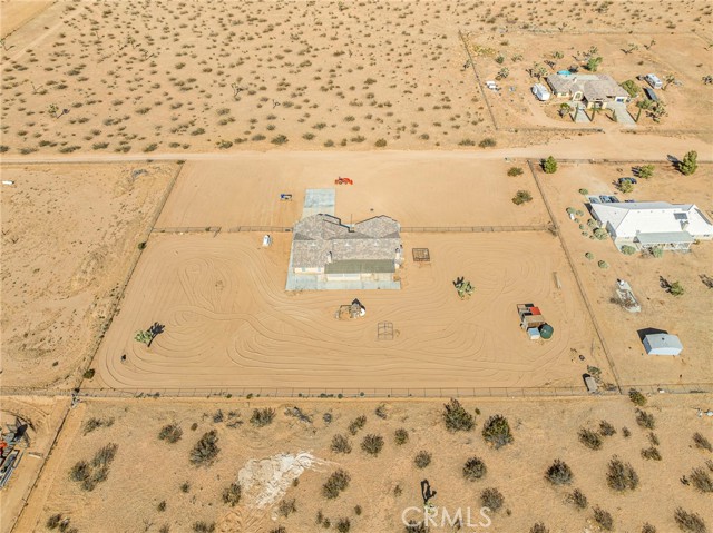 15454 Mustang Avenue, Apple Valley CA: https://media.crmls.org/medias/5eeb249b-2079-4bae-87db-9ddb29363c73.jpg