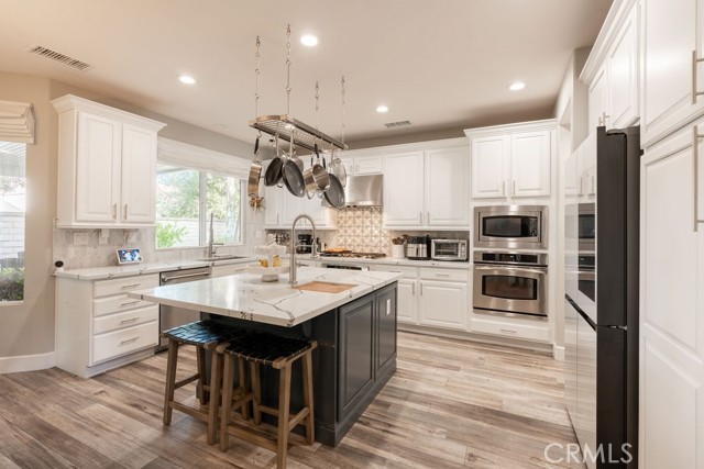 42518 Monahan Place, Murrieta CA: https://media.crmls.org/medias/5eeb661a-bfff-4b73-a374-a474df03ffc7.jpg
