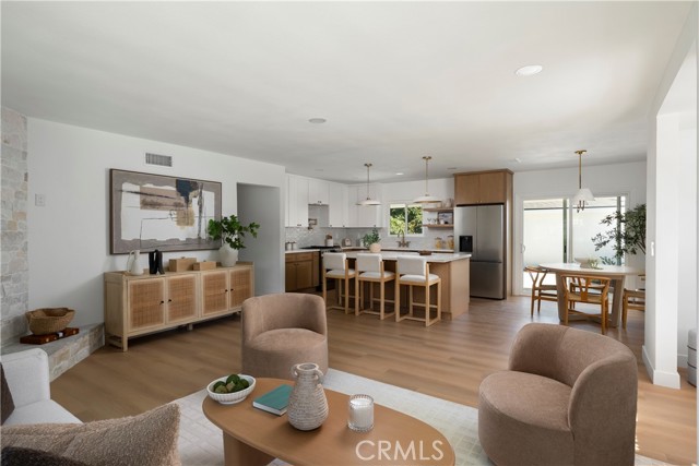 3 Bed Home for Sale in Hawthorne, California