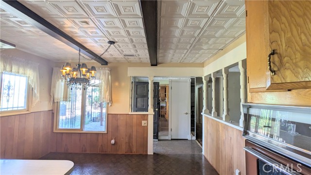 Detail Gallery Image 4 of 12 For 384 W 7th, Upland,  CA 91786 - 3 Beds | 2 Baths