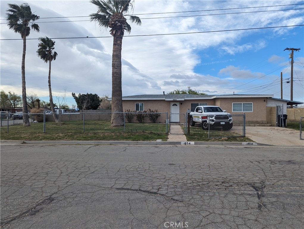 1854 Richard Avenue, Mojave, CA 93501
