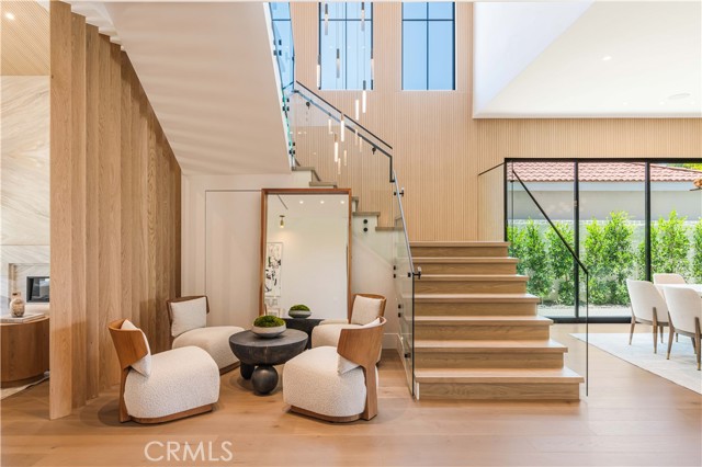 Detail Gallery Image 15 of 37 For 16711 Moorpark St, Encino,  CA 91436 - 6 Beds | 6/1 Baths