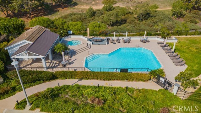 Detail Gallery Image 37 of 39 For 820 Gardenia, Corona Del Mar,  CA 92625 - 2 Beds | 2 Baths