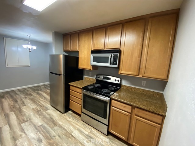 Detail Gallery Image 9 of 28 For 1114 Nord Ave #11,  Chico,  CA 95926 - 3 Beds | 2 Baths