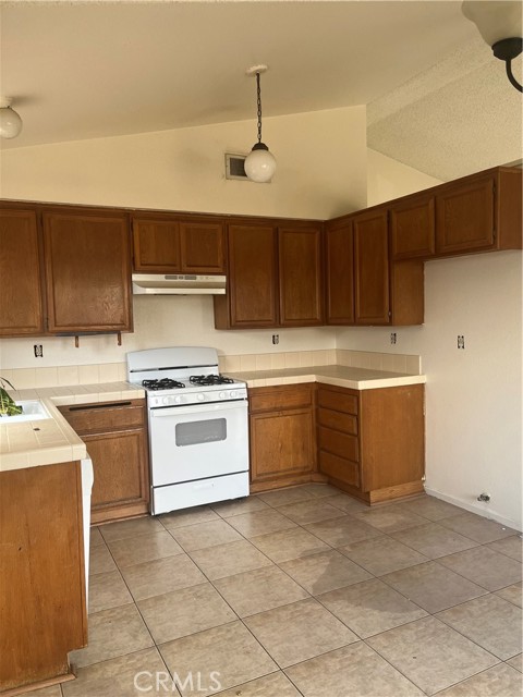 Detail Gallery Image 4 of 13 For 15446 Tiffin Ct, Moreno Valley,  CA 92551 - 2 Beds | 1 Baths