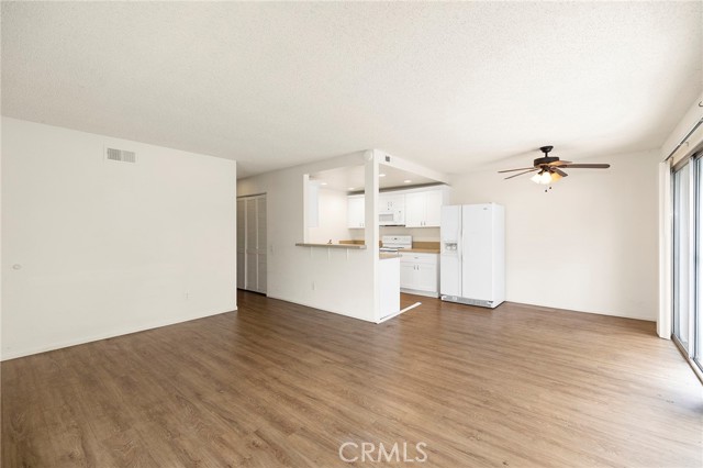 Detail Gallery Image 7 of 34 For 4256 Bodega Bay Way, Oceanside,  CA 92058 - 3 Beds | 2 Baths