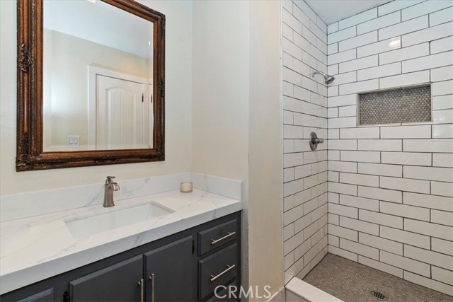 Detail Gallery Image 34 of 45 For 30573 Live Oak, Running Springs,  CA 92382 - 3 Beds | 2/1 Baths