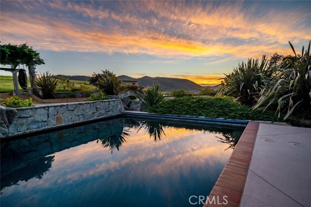 Detail Gallery Image 12 of 70 For 6550 Avila Valley Dr, San Luis Obispo,  CA 93405 - 9 Beds | 9/1 Baths