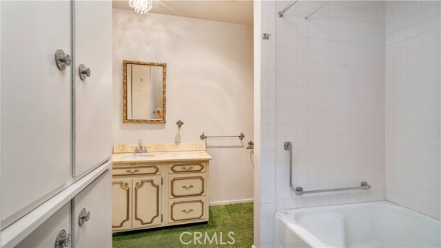 Detail Gallery Image 25 of 37 For 1804 N Heliotrope Dr, Santa Ana,  CA 92706 - 5 Beds | 4 Baths