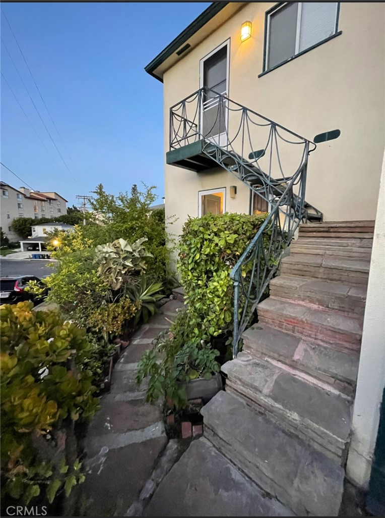 10838 Holman