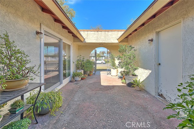 Detail Gallery Image 4 of 51 For 6252 Santa Rita, Garden Grove,  CA 92845 - 5 Beds | 3 Baths