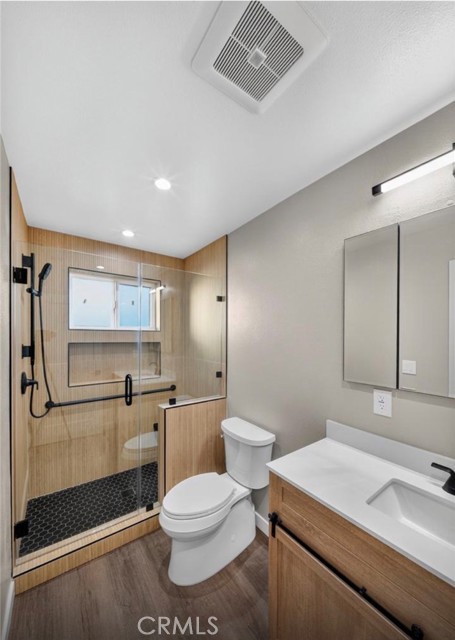 2529 Walnut photo 6