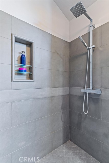 5ef2c728 Ab9b 41ef Bb53 Eb2800e1b0c7