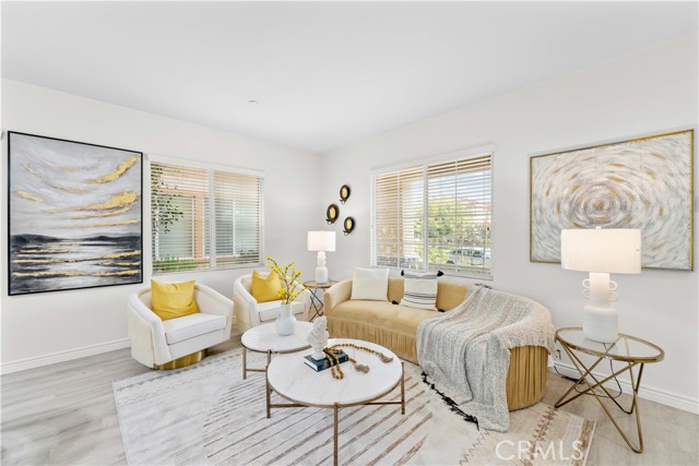 Detail Gallery Image 3 of 33 For 16502 Cadence Ln, Fontana,  CA 92336 - 3 Beds | 2/1 Baths