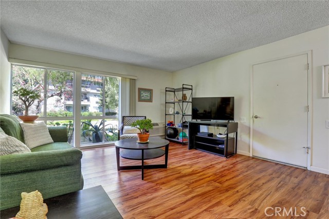 Detail Gallery Image 3 of 30 For 2276 2276 via Mariposa East #D,  Laguna Woods,  CA 92677 - 2 Beds | 1 Baths