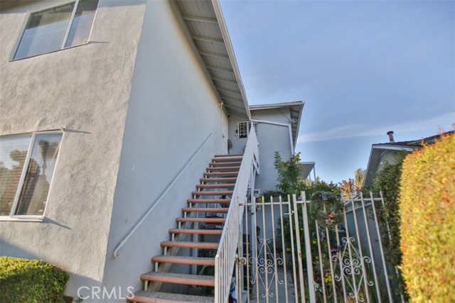 Detail Gallery Image 5 of 13 For 1139 E 67th St, Inglewood,  CA 90302 - – Beds | – Baths