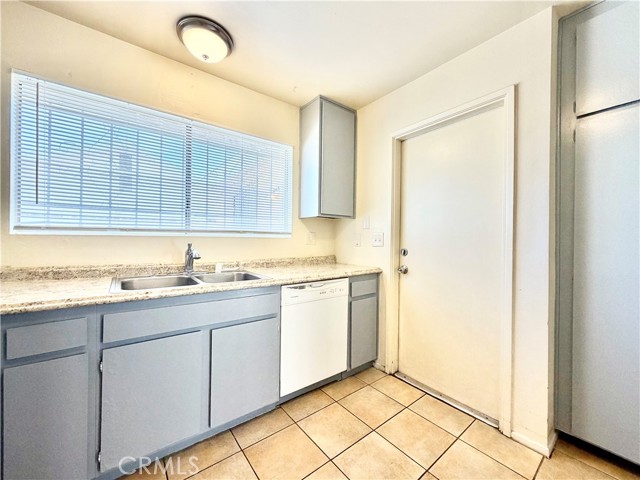 Detail Gallery Image 11 of 31 For 132 E Bowen Rd, Perris,  CA 92571 - 4 Beds | 2 Baths