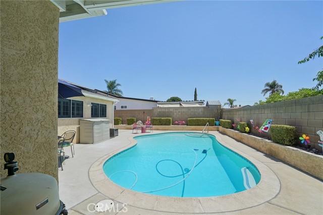 6253 Hamilton Court, Chino CA: https://media.crmls.org/medias/5ef51972-3dab-4edf-806f-6924b9d885ef.jpg