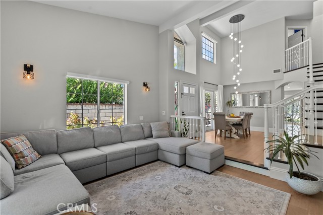 Detail Gallery Image 16 of 75 For 25880 Parma Ct, Valencia,  CA 91355 - 4 Beds | 3 Baths