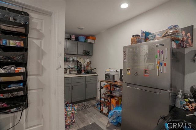 Detail Gallery Image 30 of 40 For 9727 Glandon St, Bellflower,  CA 90706 - 5 Beds | 5 Baths