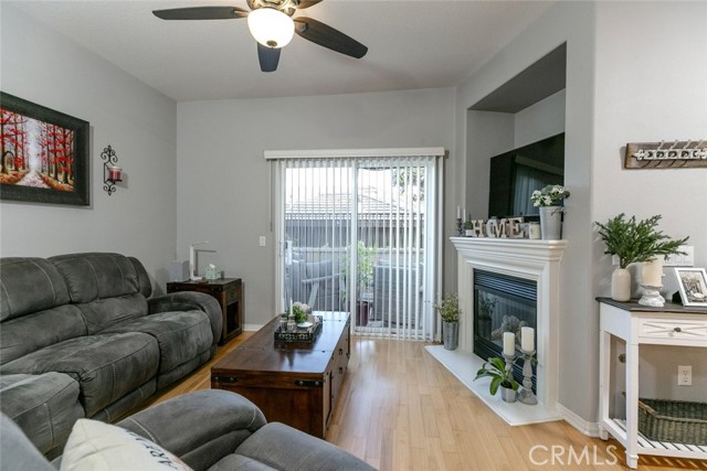 Detail Gallery Image 18 of 39 For 2727 Night Jasmine Dr, Simi Valley,  CA 93065 - 3 Beds | 2/1 Baths