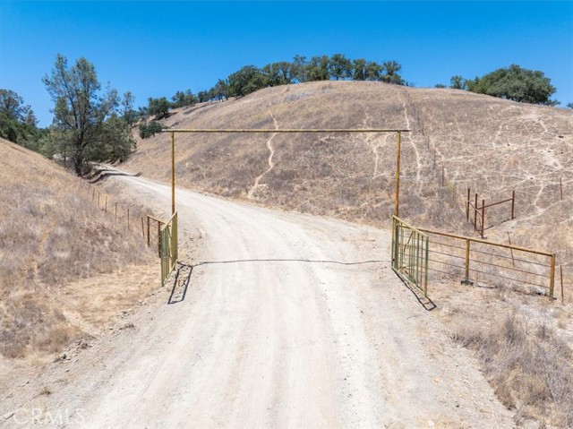 75463 Ranchita Avenue, San Miguel CA: https://media.crmls.org/medias/5ef6e964-9e44-44fc-8be0-ac29d92f76c0.jpg