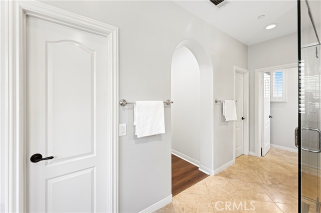 Detail Gallery Image 40 of 60 For 54 Valley Terrace, Irvine,  CA 92603 - 5 Beds | 4/1 Baths