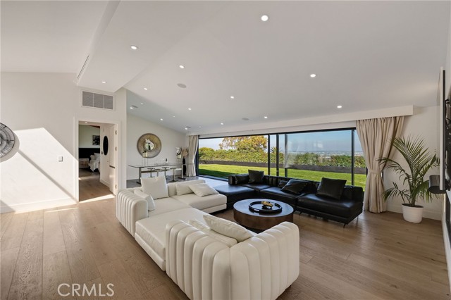 Detail Gallery Image 29 of 70 For 28056 Palos Verdes Dr, Rancho Palos Verdes,  CA 90275 - 5 Beds | 4/1 Baths