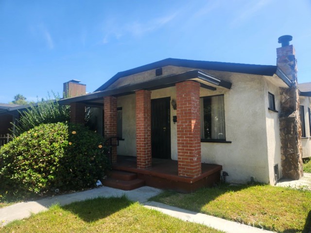 Detail Gallery Image 1 of 24 For 2916 Hillcrest Dr, Los Angeles,  CA 90016 - 4 Beds | 2 Baths