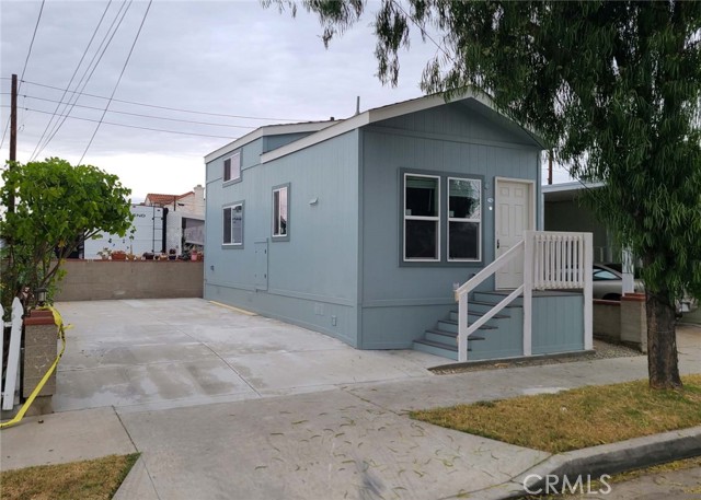 Detail Gallery Image 1 of 1 For 9023 Rose St #A3,  Bellflower,  CA 90706 - 1 Beds | 1 Baths