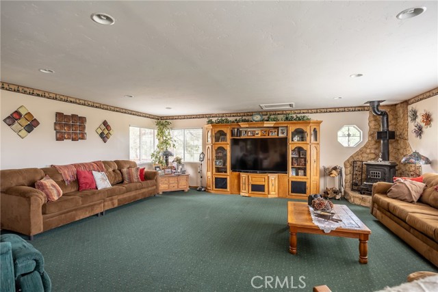 Detail Gallery Image 19 of 45 For 2196 Mariposa Ln, Big Bear City,  CA 92314 - 4 Beds | 2/1 Baths